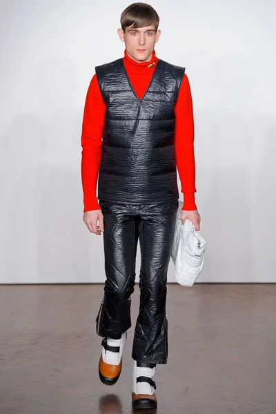 Look 8